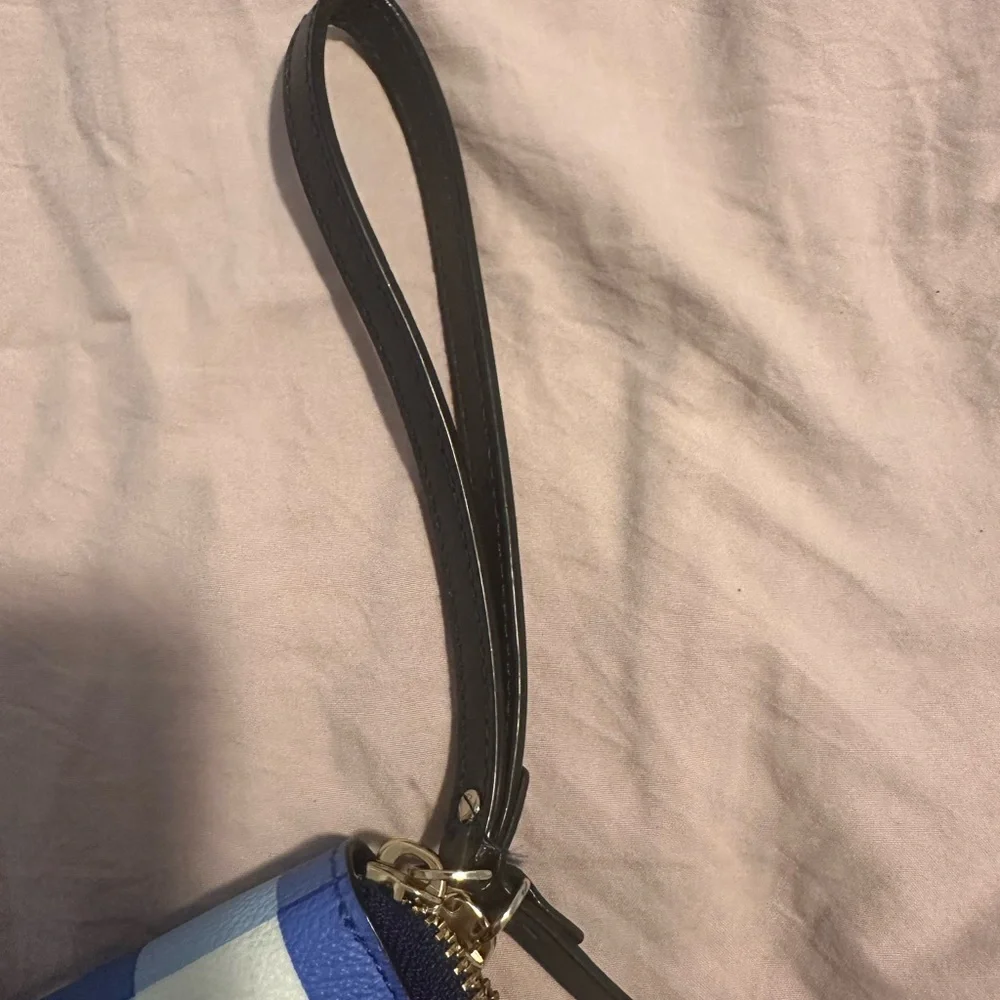 Kate Spade Grove Street Anita wallet - Picture 3 of 6